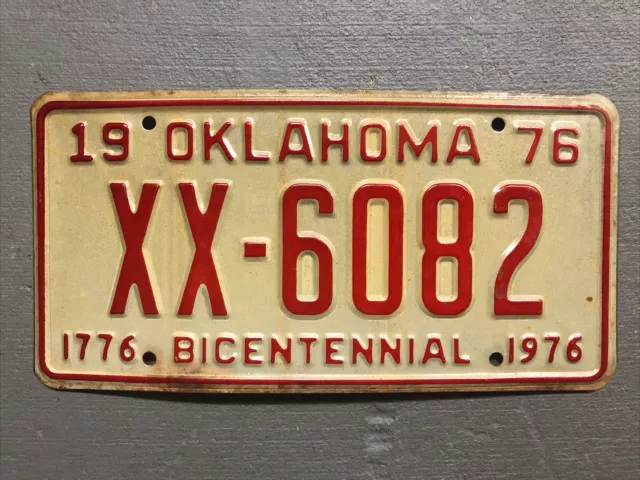 Vintage 1976 Oklahoma License Plate Bicentennial White/Red Xx-6082 Nice!