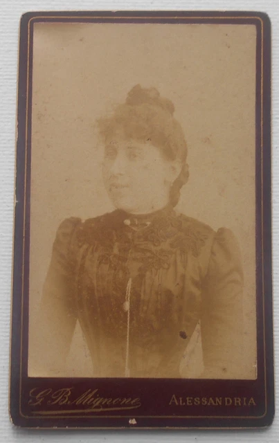 G.b. Mignone Alessandria Fotografia Cdv Ritratto Ricordo Femminile Signora