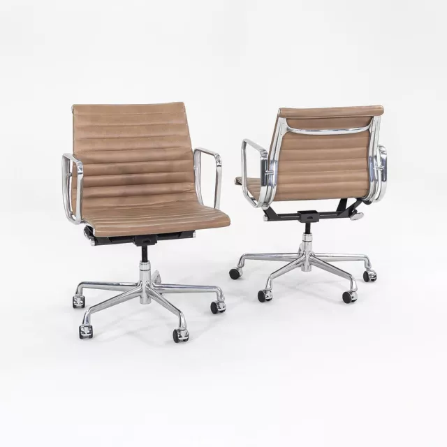 2009 Herman Miller Eames Aluminum Group Management Desk Chair Dark Tan 12+ Avail