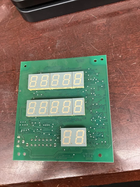 IGT S2000 Slot Machine credit dispay Board 5-5-2 tested/working