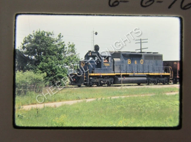 Original  '76 Ektachrome Slide B&O Baltimore Ohio 7594 SD40 action     37S48