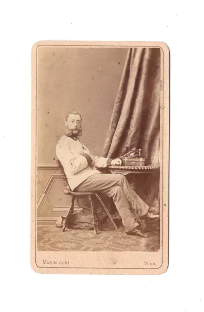 v. Lakenbacher CDV Foto K.u.k. Soldat mit Orden / Kaiserjäger ? - Wien 1860er