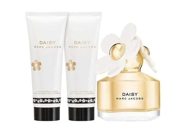 Marc Jacobs Daisy Eau De Toilette Spray 50ml Gift Set