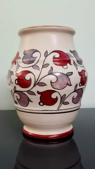 Art Deco Crown Ducal Attributed To Charlotte Rhead Tubelined Oyster Pattern Vase