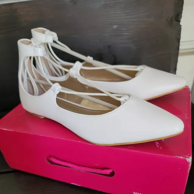 Dream Pairs Estella pointed toe ballet flats Gladiator ties white size 7.5