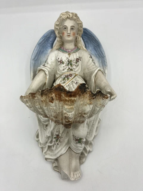 Ancien grand benitier mural en biscuit peint époque XIXe ange putti