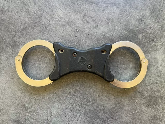 Handschellen Speedcuffs Hiatts Manschetten echte starre Handschellen