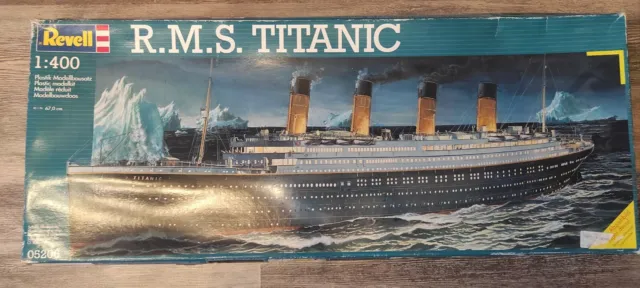RMS Titanic 1:400