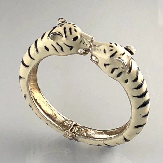 Stella and deals dot bangle