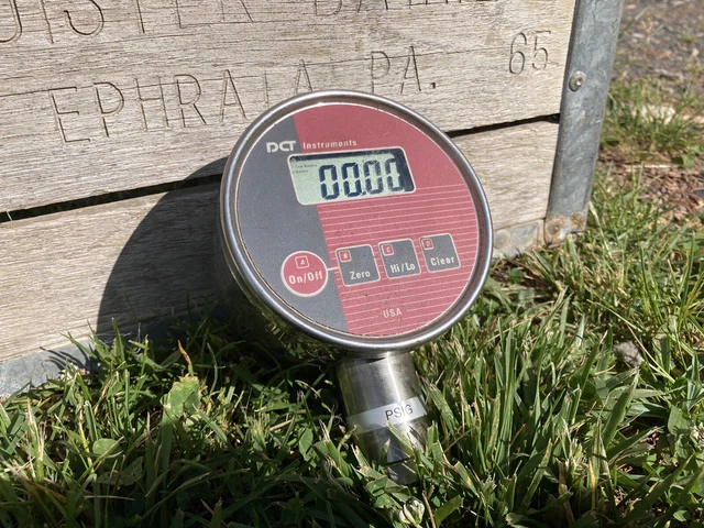 DCT Instruments JK-Series Precision Digital Pressure Gauge 0-30 PSIG JKW30GZ