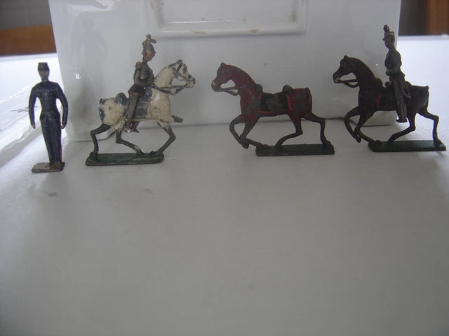 Figurines En Plomb Tradition – Armée Des Indes – 4 Cavaliers Du Bengale – BM37