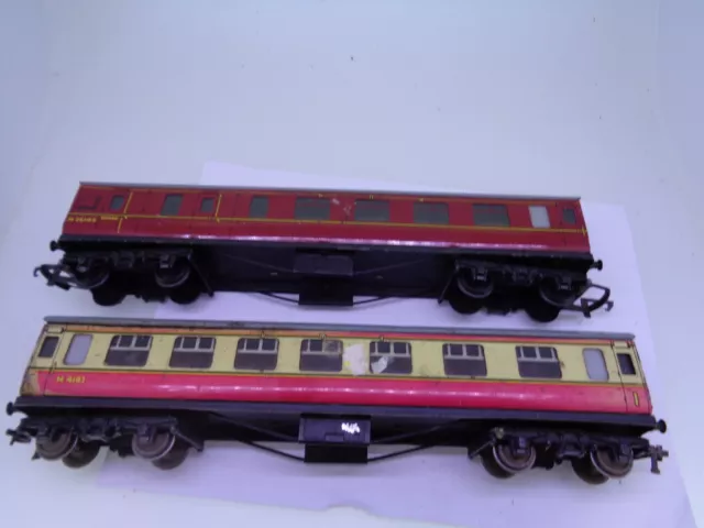 2x Hornby Dublo OO Gauge wagon 3-rail M26143 M4183 coach
