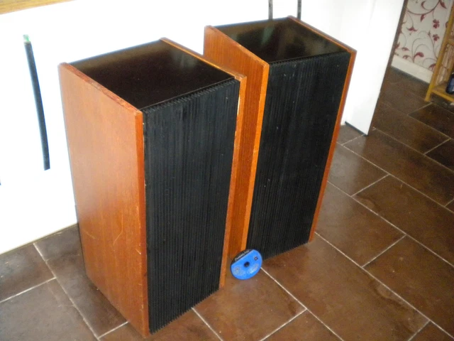 CAMBRIDGE AUDIO R40 Transmission Line Speakers KEF T27 B110