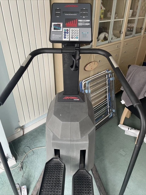 LIFE FITNESS 9500HR Stepper 58.19 PicClick UK