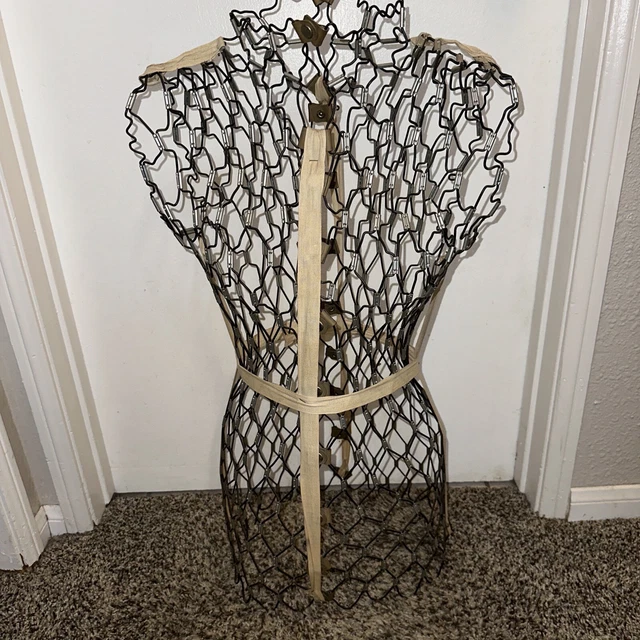 Vintage wire dress form Vintage wire dress form