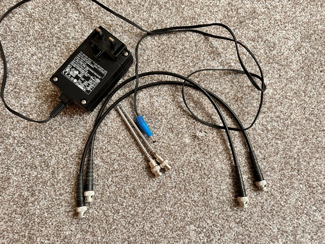 Sennheiser Wireless Handheld Microphone G4 with Antenna Combiner and Antennas  9