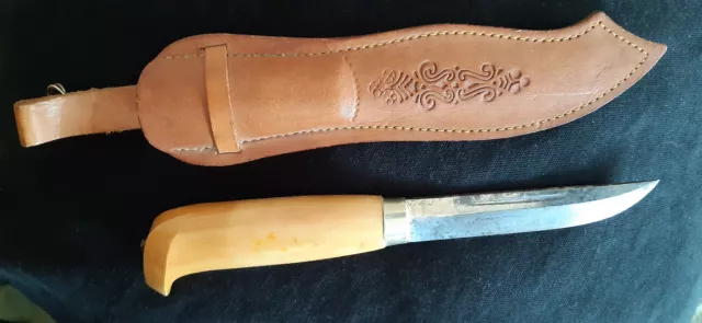 Couteau Puukko finlandais avec fourreau cuir