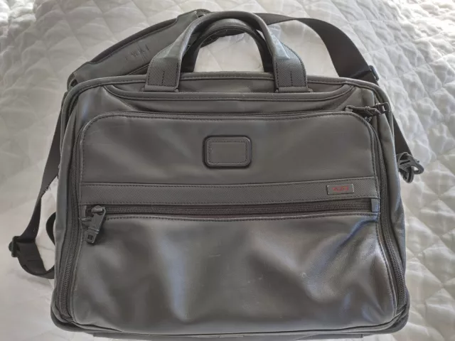 Tumi Alpha 2 Leather Organizer Laptop Briefcase large