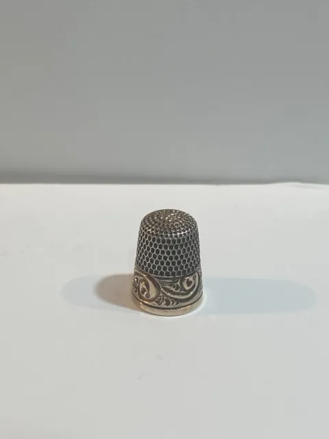 Antique Simons Bros Sterling Silver Thimble w/Gold? Band w/Scrolls - Size 7