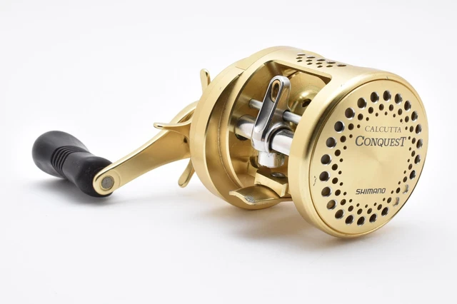 SHIMANO CALCUTTA CONQUEST 300F Baitcast Fishing JDM Reel Right