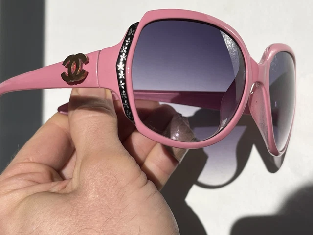 Vintage GENUINE Chanel 1048 COL 149 Sunglasses Pink Floral Gold Early Model RARE Vintage GENUINE Chanel 1048 COL 149 Sunglasses Pink Floral Gold Early Model RARE