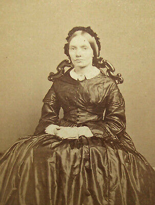 Old Antique Vtg 1860s CDV Photograph Civil War Era Young Woman Nice Dress Photo 2