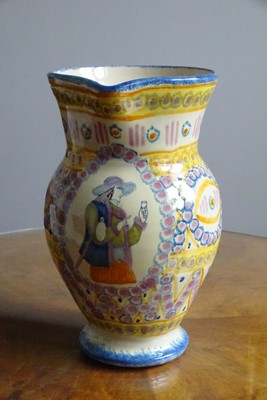 Beau pichet breton HENRIOT QUIMPER. 