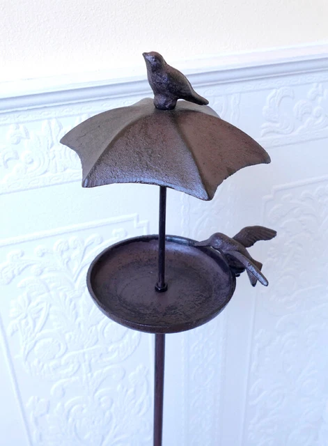 Gartenstecker Vogeltränke Vogelbad Futterschale Schirm Gusseisen Antik Nostalgie