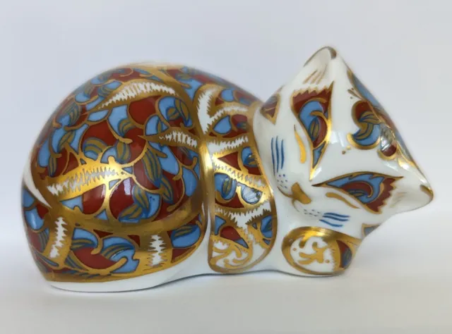 Royal Crown Derby English Bone China Imari cat paperweight EXCELLENT condition