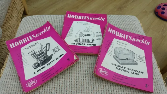 HOBBIES WEEKLY MAGAZINES bundle from 1960 - 42 Magazines, 18 design plans
