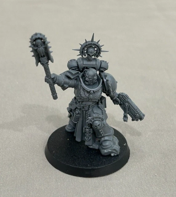 Warhammer 40K - Teste Di Sergente Aggressore Primaris Space Marines X 2