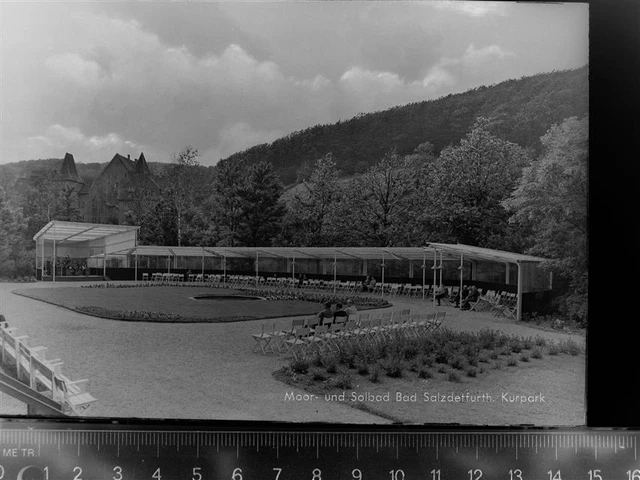 30055093 - 3202 bathroom Salzdetfurth spa park glass negative