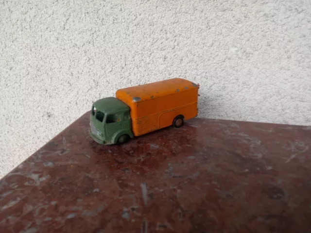 Simca cargo dinky toys made in france 1/43