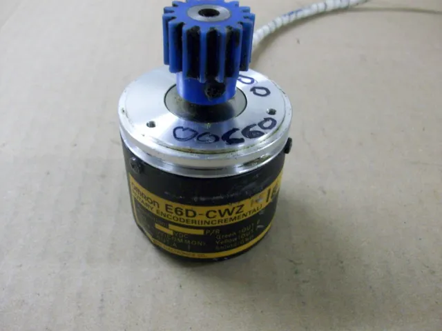 Omron   E6D-Cwz1E   Rotary Encoder     5Vdc   (Used)