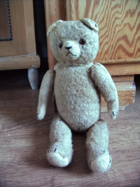 Antiker Teddybär aus den 30-er Jahren