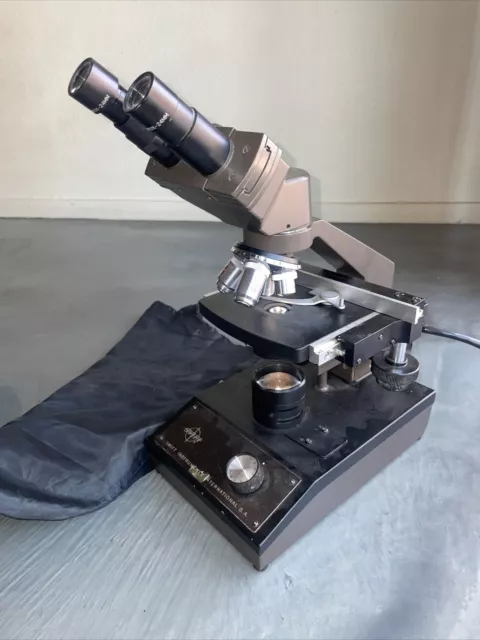 Swift Instruments SLR 4 Head Microscope Laboratory Medical 360  Binocular