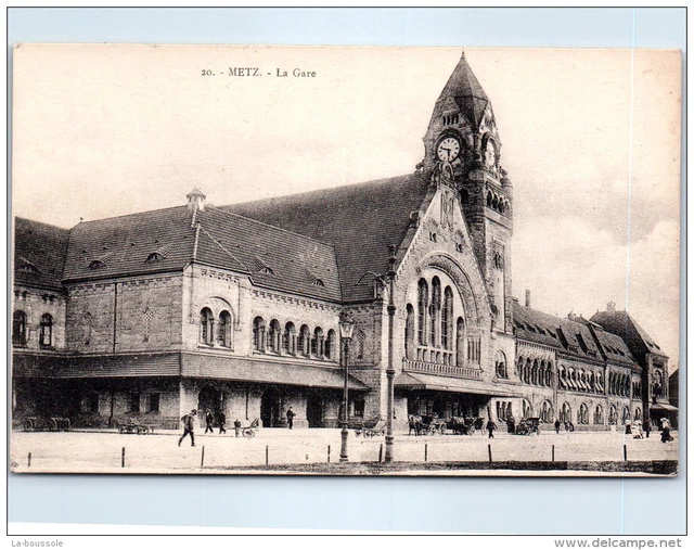 57 METZ - la gare ---