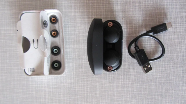 Sony Auriculares Aéreos Inalámbricos Con Cancelación De Ruido WH-1000XM4 (Plateados) - Paquete | En Línea