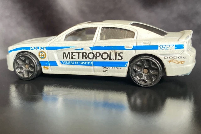 HOT WHEELS DODGE CHARGER SRT Superman Metropolis Polizeiauto Lose Sehr guter Zustand
