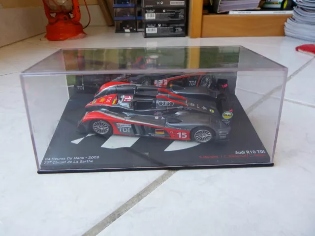 Audi R10 Tdi 24 Stunden Lemans 2009 Mondini Bakkerdu Albers #15 1/43 IXO