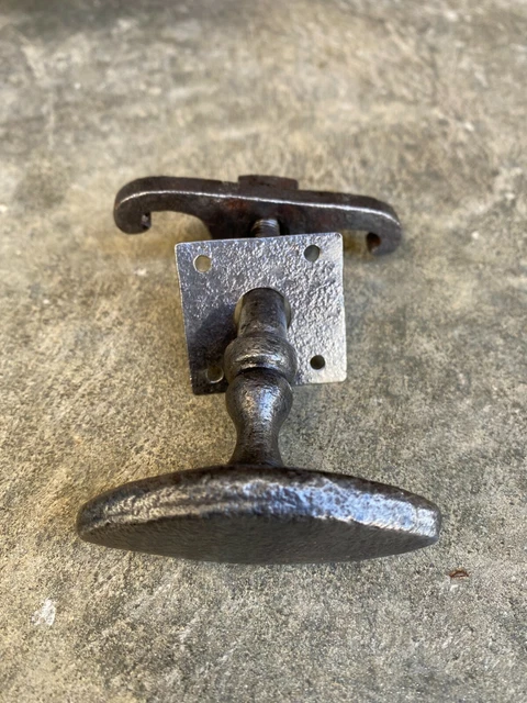 Vieux Verrou Et Poignée Cochonnier En Fer Forgé - Serrure Targette Penture Ancienne - Décoration Rustique