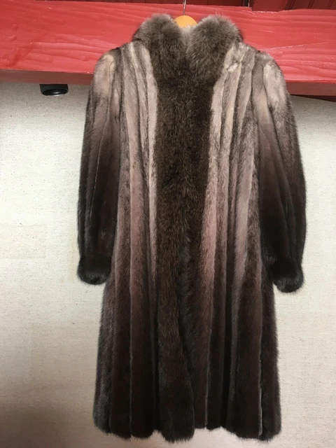 MANTEAU DE FOURRURE en vison veritable de marque Saga Mink long etat neuf EUR 1.990 00 PicClick FR