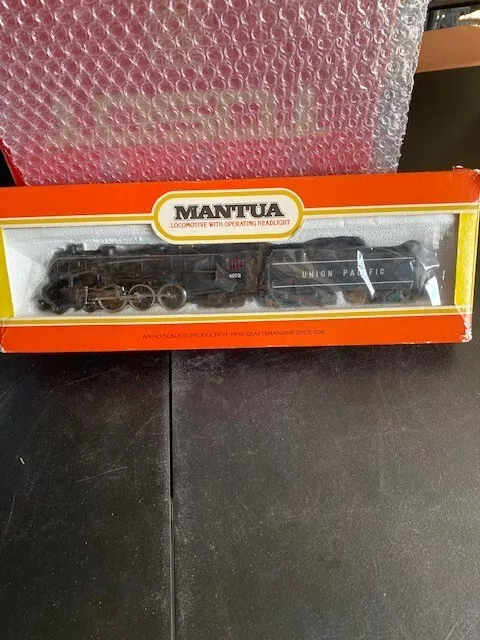 Ho Scale Mantua Locomotive With Operating Headlight Union Pacific