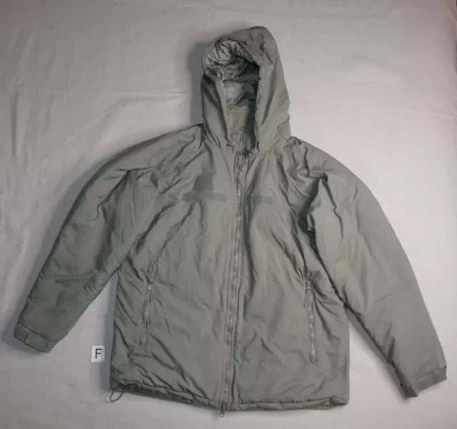 US ARMY Medium Regular Extreme Cold Weather Primaloft Parka ECWCS GEN III L7 (F)