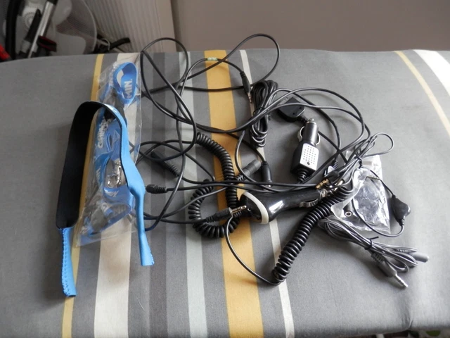 Garmin/I-pod accessories bundle