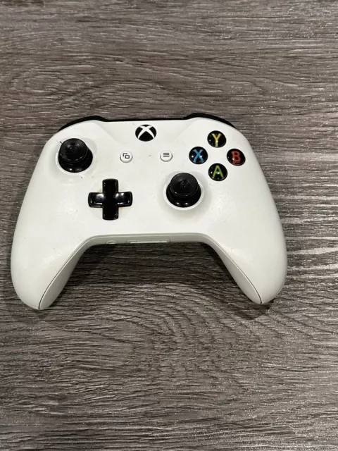 White Microsoft Xbox One Wireless Controller ~ Model 1708 ~ Read Description