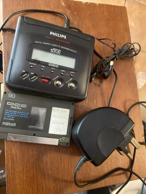 Philips DCC170 Digital Compact Cassette Recorder + Accessories *Parts or Repair*