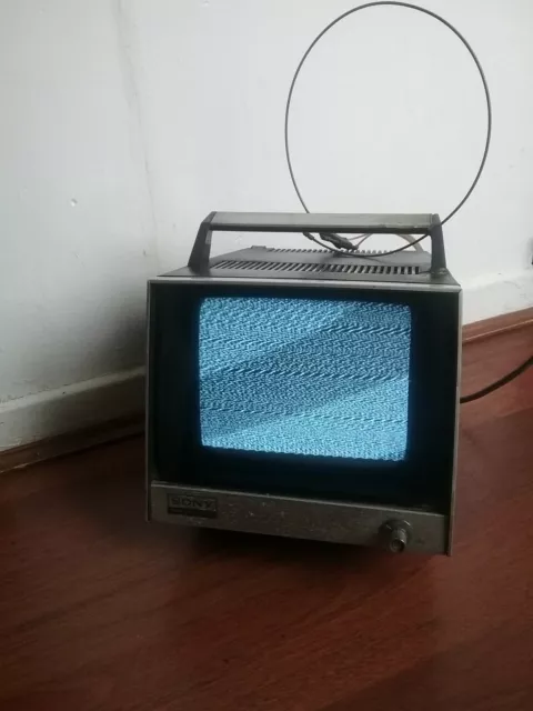 Vintage Sony Solid State TV-720UK 7" Schwarz & Weiß tragbarer Fernseher