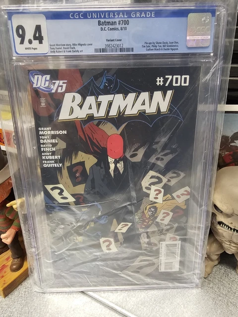 Batman #700 Cgc 9.4 Variant Cover White Pages Dc Comics 2010