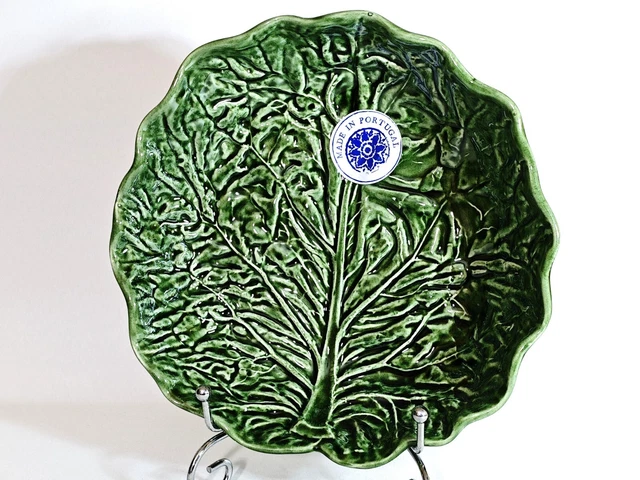 Matias Belo Piatto/ciotola in ceramica dipinta a mano a forma di foglia di cavolo, Portogallo